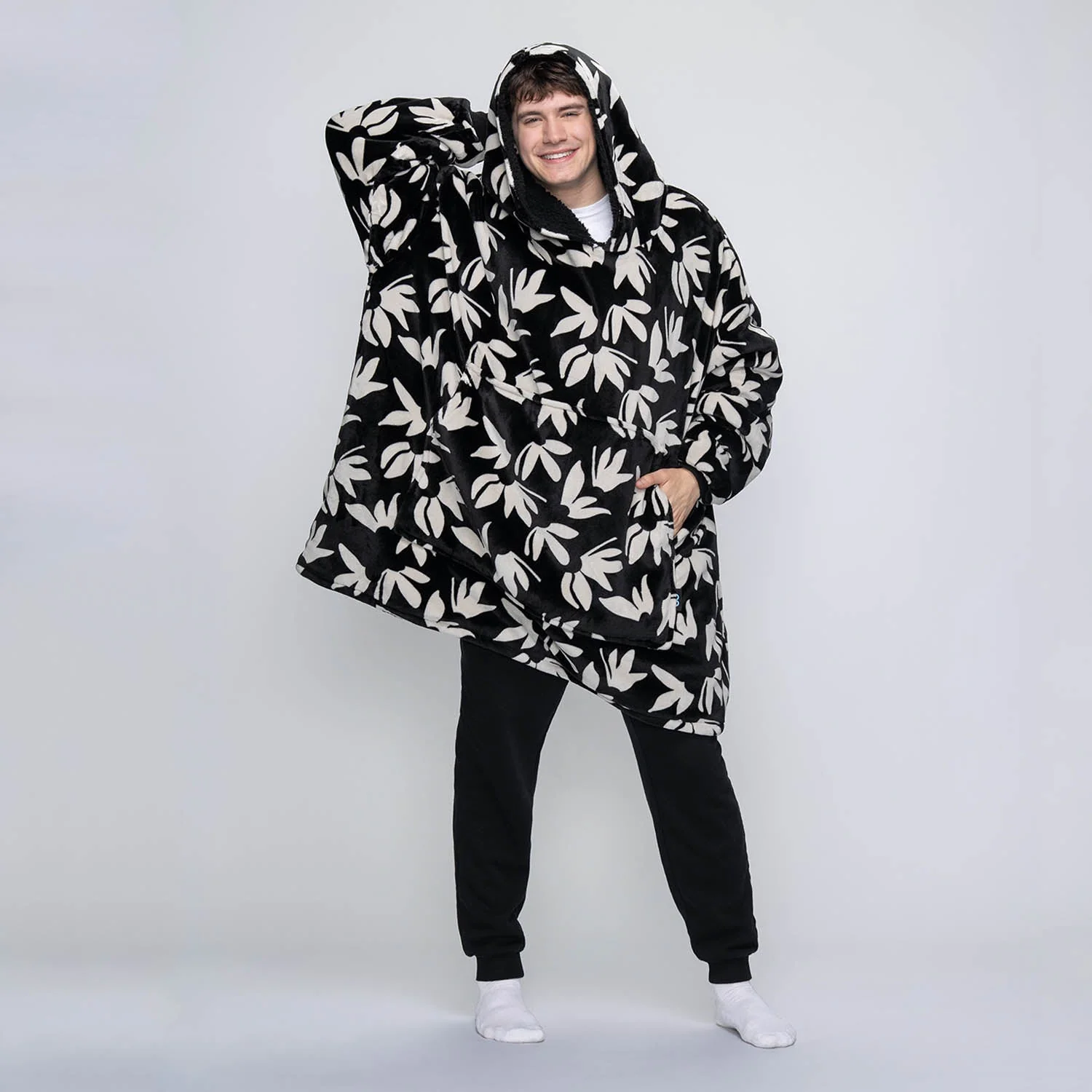 Black Floral - Image 3