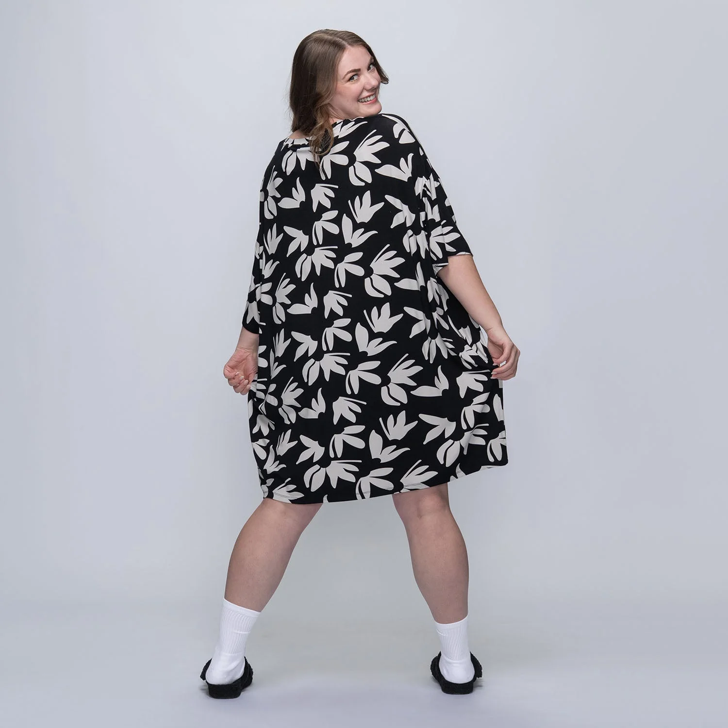 Black Floral - Image 6